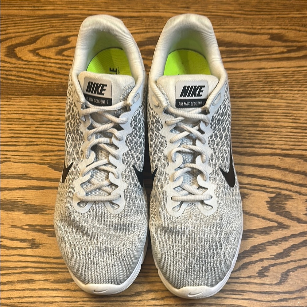 Nike Air Max Sequent 2 Men's Gray Black Athletic Shoes size 12 NWOT